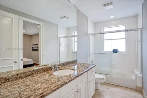 2539 Royal Palm Way Weston FL 33327