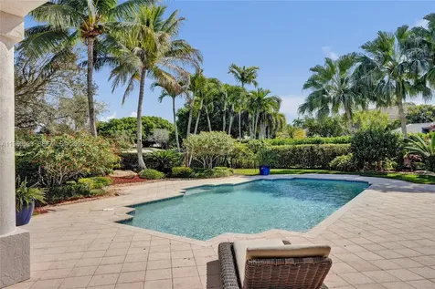 2539 Royal Palm Way Weston FL 33327