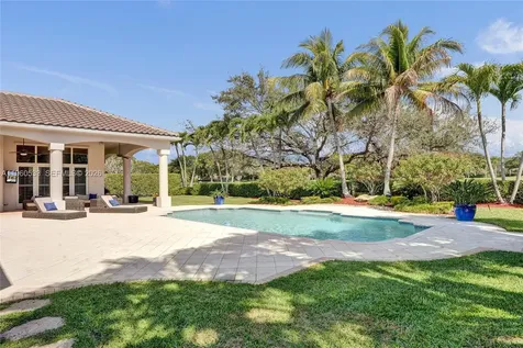 2539 Royal Palm Way Weston FL 33327