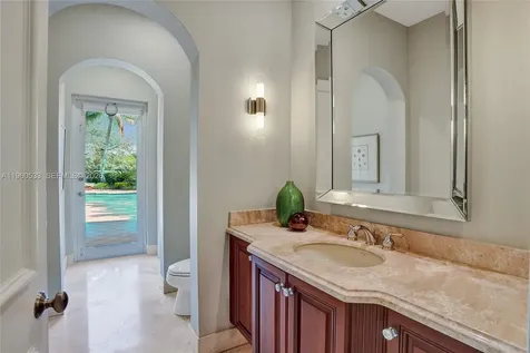2539 Royal Palm Way Weston FL 33327