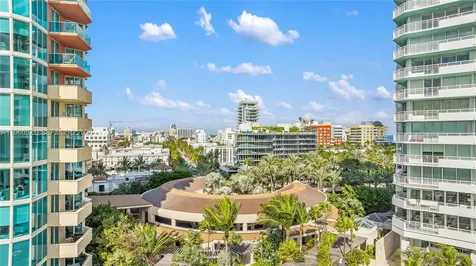 300 S Pointe Drive Miami Beach FL 33139