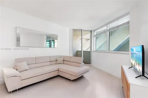 300 S Pointe Drive Miami Beach FL 33139