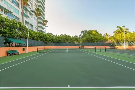 300 S Pointe Drive Miami Beach FL 33139
