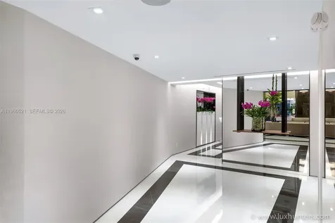 300 S Pointe Drive Miami Beach FL 33139