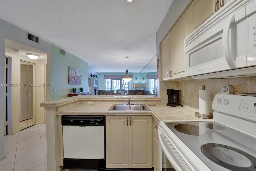 2228 N Cypress Bend Drive Pompano Beach FL 33069