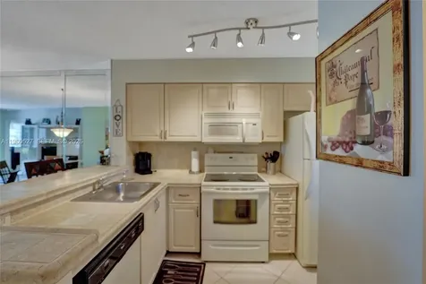 2228 N Cypress Bend Drive Pompano Beach FL 33069