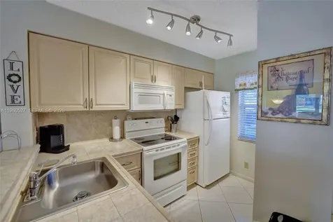 2228 N Cypress Bend Drive Pompano Beach FL 33069