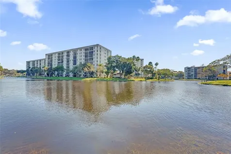 2228 N Cypress Bend Drive Pompano Beach FL 33069
