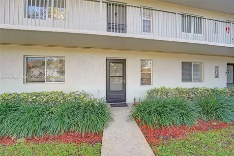 2228 N Cypress Bend Drive Pompano Beach FL 33069
