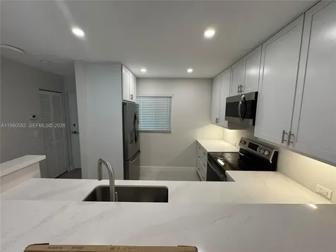 7810 Camino Real Miami FL 33143