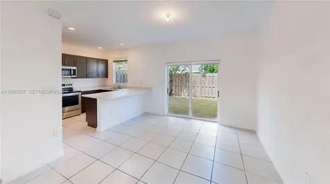 1867 SE 26th Terrace Homestead FL 33035