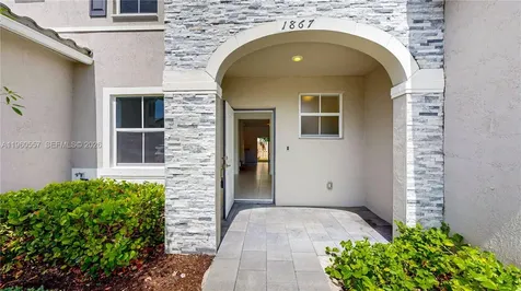 1867 SE 26th Terrace Homestead FL 33035