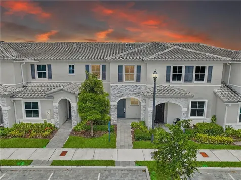 1867 SE 26th Terrace Homestead FL 33035