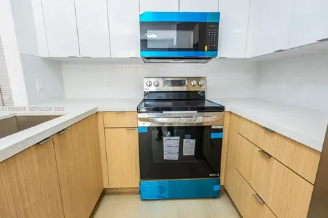 812 33rd Street West Palm Beach FL 33407