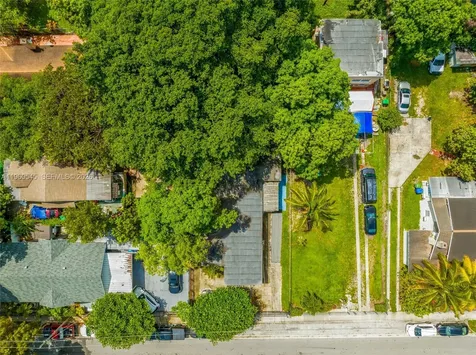 120 NW 32 Miami FL 33127