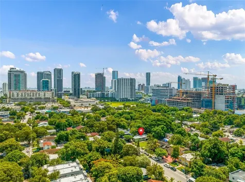 120 NW 32 Miami FL 33127