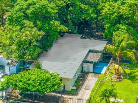 120 NW 32 Miami FL 33127