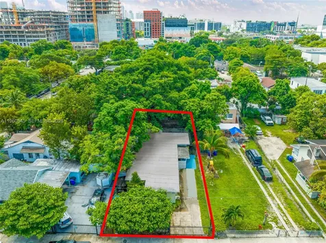 120 NW 32 Miami FL 33127