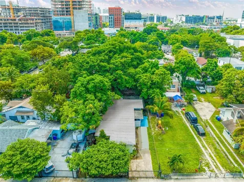 120 NW 32 Miami FL 33127