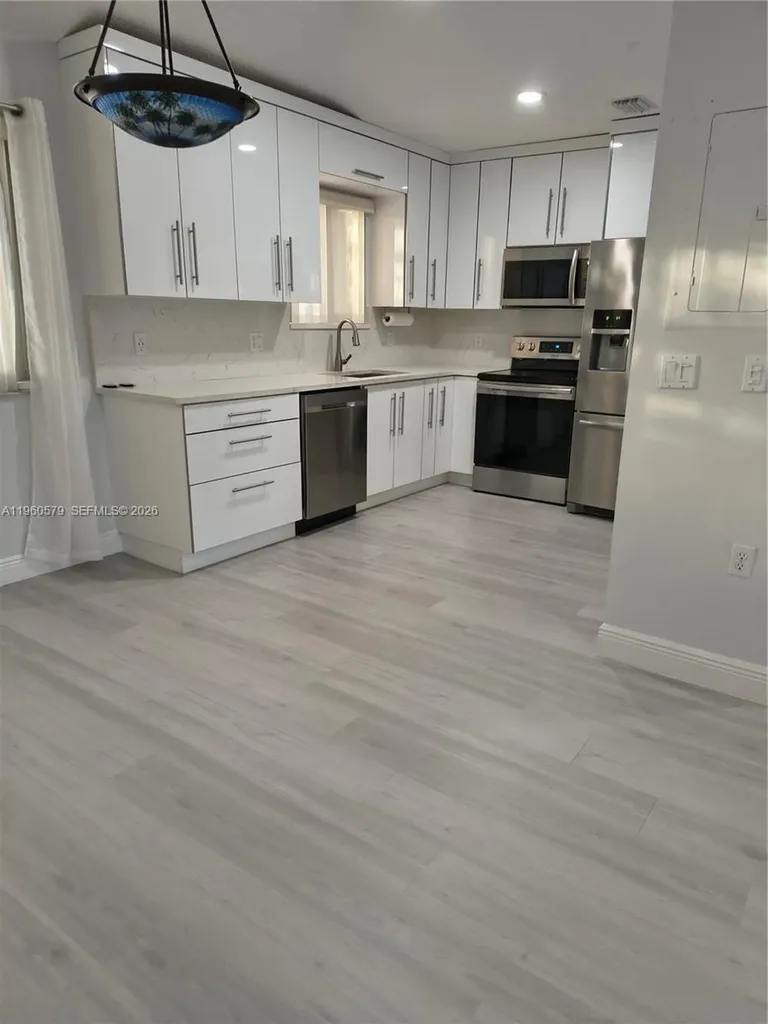 2250 NW 78th Avenue Pembroke Pines FL 33024