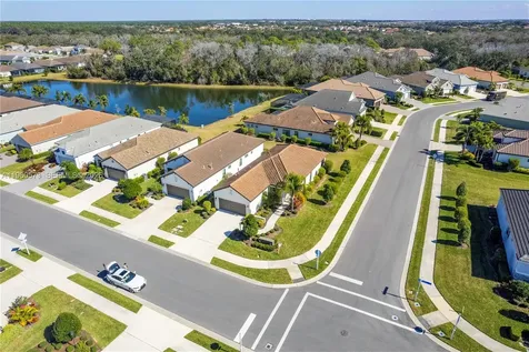 3723 Azurite Way Bradenton FL 34211