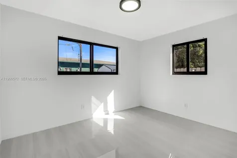 528 NW 3rd Court Hallandale Beach FL 33009