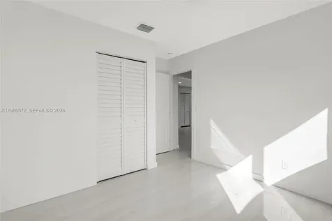 528 NW 3rd Court Hallandale Beach FL 33009