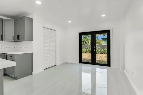 528 NW 3rd Court Hallandale Beach FL 33009
