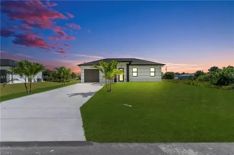 711 Roma Avenue Lehigh Acres FL 33974