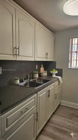 3800 SW 102nd Avenue Miami FL 33165