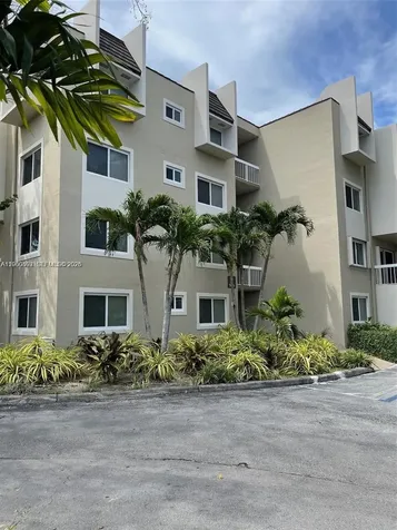 7732 Camino Real Miami FL 33143