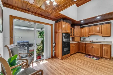 2590 SE 7th Place Homestead FL 33033