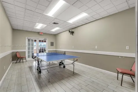 2590 SE 7th Place Homestead FL 33033