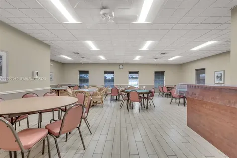 2590 SE 7th Place Homestead FL 33033