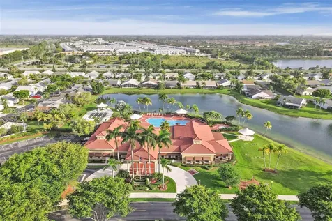 2590 SE 7th Place Homestead FL 33033