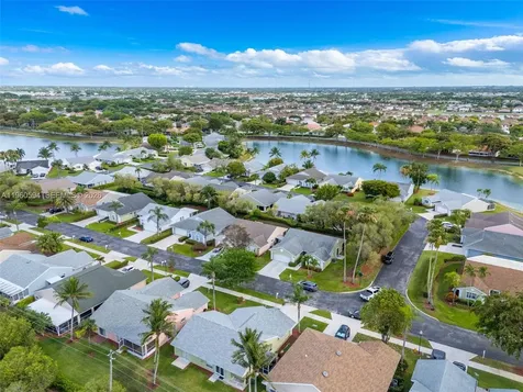 2590 SE 7th Place Homestead FL 33033