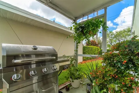 2590 SE 7th Place Homestead FL 33033