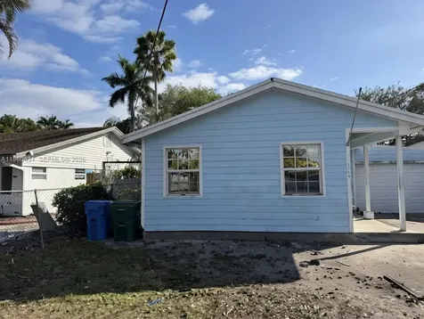 1568 NE 35th Street Oakland Park FL 33334