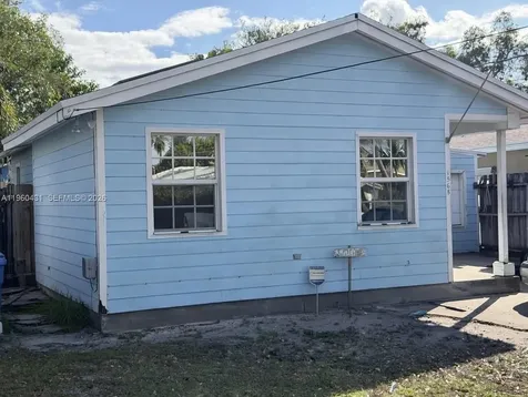 1568 NE 35th Street Oakland Park FL 33334