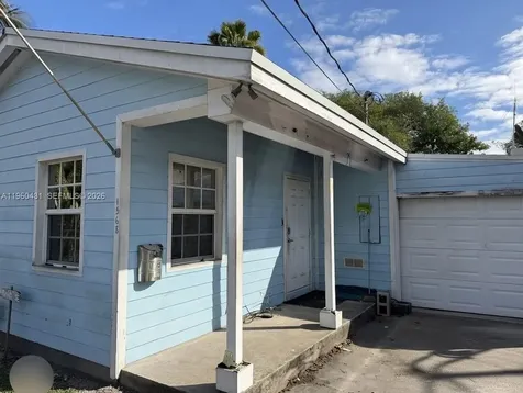 1568 NE 35th Street Oakland Park FL 33334
