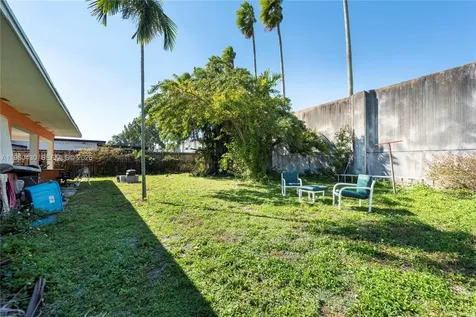 600 SW 11th Avenue Hallandale Beach FL 33009