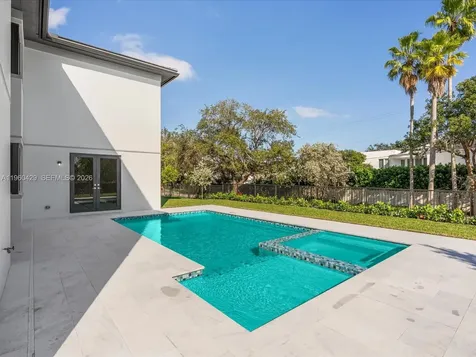 19701 NE 16 Place Miami FL 33179