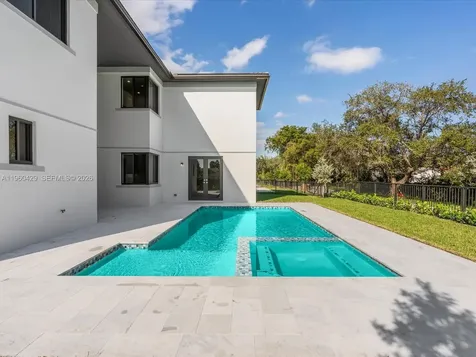 19701 NE 16 Place Miami FL 33179