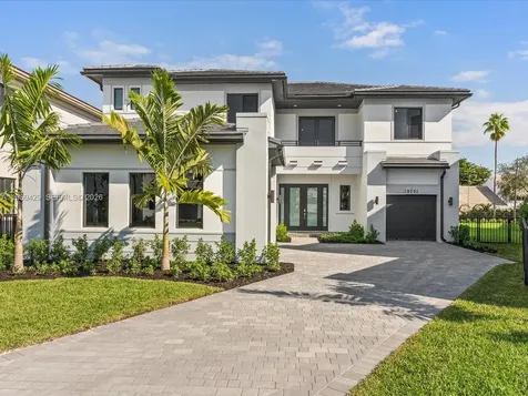 19701 NE 16 Place Miami FL 33179