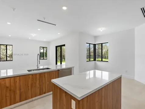 19701 NE 16 Place Miami FL 33179