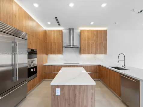 19701 NE 16 Place Miami FL 33179