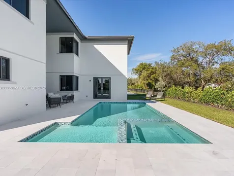 19701 NE 16 Place Miami FL 33179