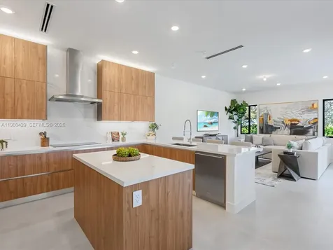 19701 NE 16 Place Miami FL 33179
