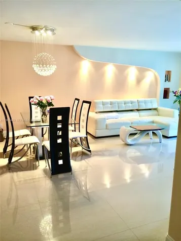 319 NE 14th Avenue Hallandale Beach FL 33009