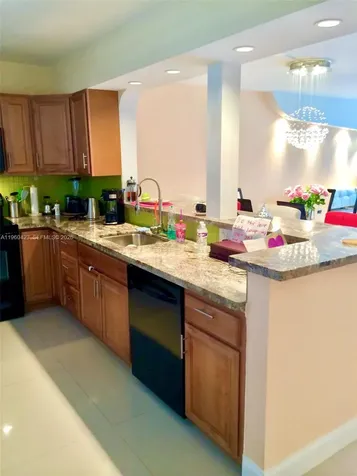 319 NE 14th Avenue Hallandale Beach FL 33009